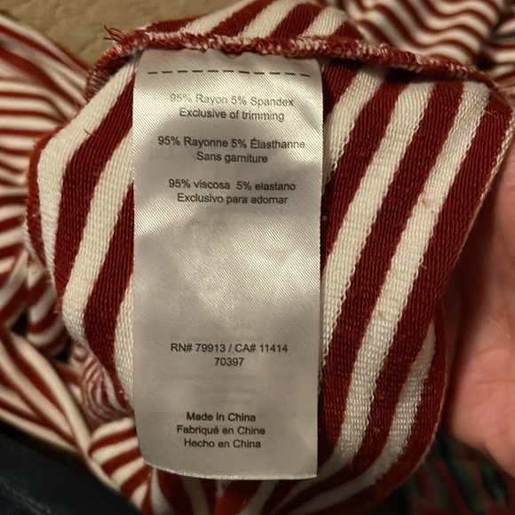EUC A Pea in the Pod Red and White Striped Casual Long Sleeve Top Size medium - Picture 4 of 5